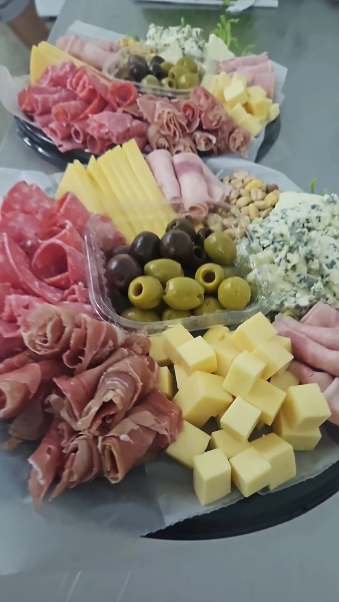 Picadas y tablas de fiambre para eventos